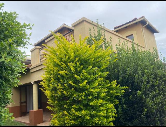 3 BEDROOM APARTMENT FOR SALE IN DOUGLASDALE